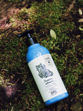 Yope Wood Żel pod prysznic Drzewo Cedrowe Jałowiec Chilli 400ml