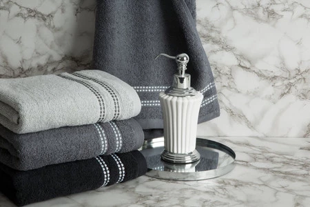 Ręcznik Ally (03), 50 x 90 cm, Czarny