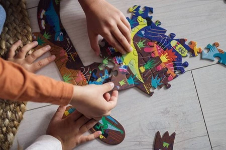 Mudpuppy Puzzle konturowe Jurajski Skatepark 75 elementów 5+