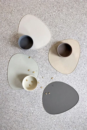 PALOPA Mata pod miskę dla psa Loua anthracite