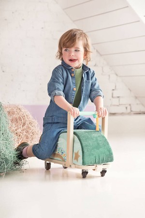 LILLIPUTIENS Drewniany jeździk 2 w 1 z miękkim siedziskiem i torebką Smok Joe 12 m+