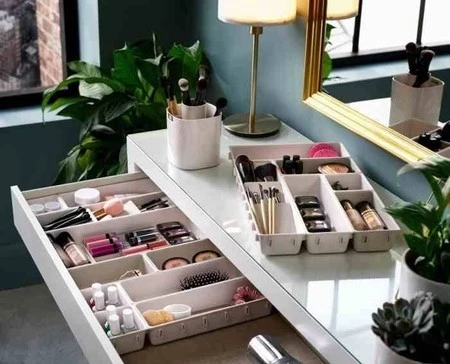 JJ-Pojemnik na pędzle kosmetyczne Viva Shell