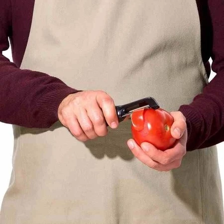 OXO-Obieraczka ząbkowana prosta, czarna, Good Grip