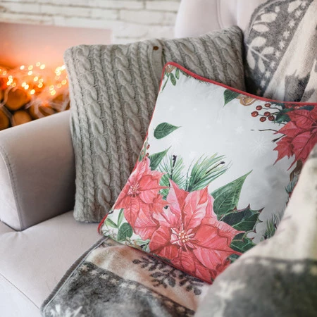 POSZEWKA ŚWIATECZNA JINGLE37 45 X 45 CM RÓŻOWY