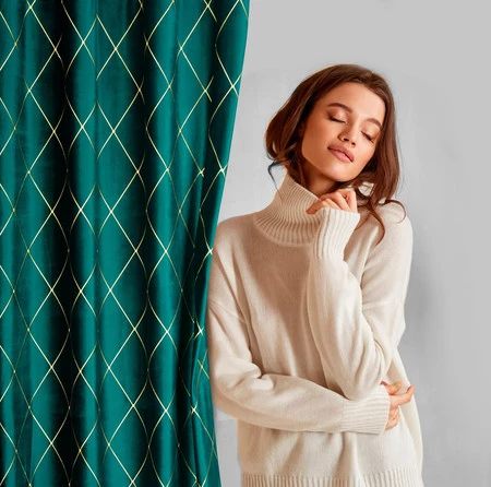 ZASŁONA DEKORACYJNA PIERRE CARDIN MARGO 140 X 250 CM TURKUSOWY