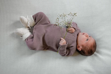 Lodger Pajacyk piżamka niemowlęca bawełniana wrzosowa Ciumbelle Rose r. 62