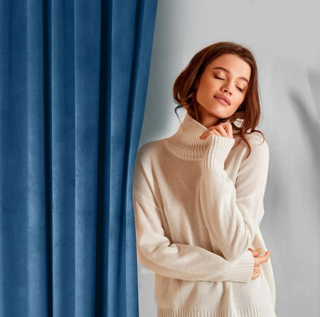 ZASŁONA GOTOWA D91 ROSA NA TAŚMIE 140 X 270 CM GRANATOWY