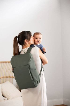 Lassig Green Label Plecak dla mam z akcesoriami Slender Up Backpack olive