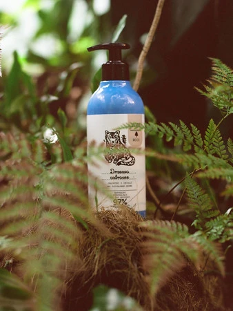 Yope Wood Żel pod prysznic Drzewo Cedrowe Jałowiec Chilli 400ml