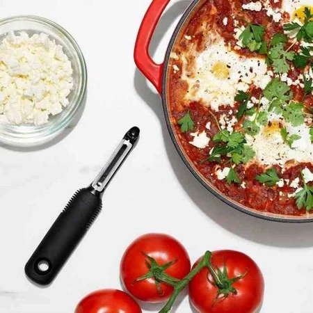 OXO-Obieraczka ząbkowana prosta, czarna, Good Grip