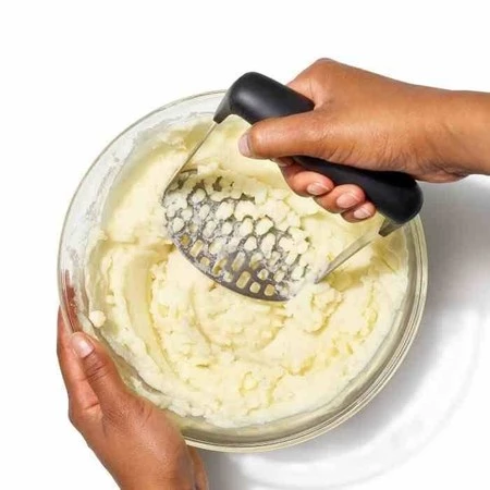 OXO-Praska do ziemniaków stal, czarna, Good Grips