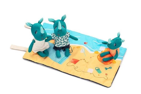 Lilliputiens Mini - przytulanki rodzina nosorożców z rozkładaną matą Nosorożec Marius 2 lata+