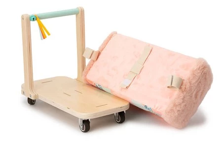 LILLIPUTIENS Drewniany jeździk 2 w 1 z miękkim siedziskiem i torebką Sarenka Stella 12 m+