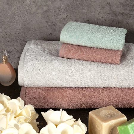 RĘCZNIK LOREN (08) 70 X 140 CM ZIELONY