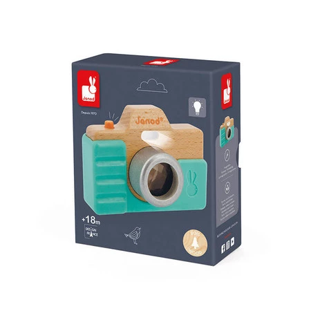 Janod Drewniany aparat fotograficzny z dźwiękiem i lampą błyskową 18 m+