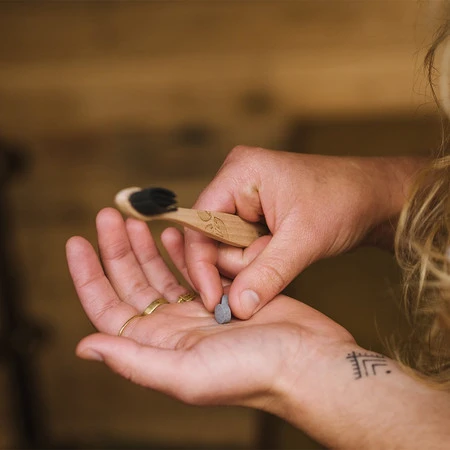 Georganics, Naturalne tabletki do mycia zębów, do codziennej pielęgnacji, z aktywnym węglem, 120 tabletek