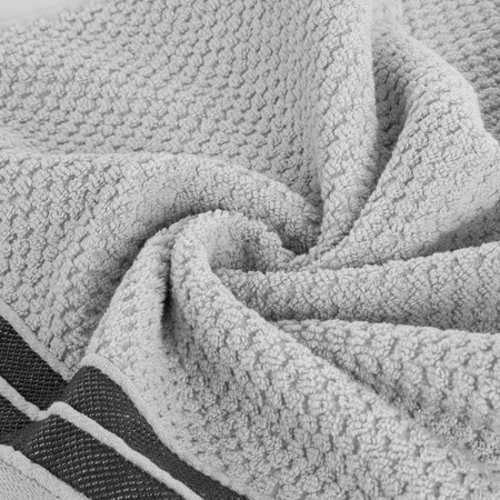 Ręcznik Madlen (04), 50 x 90 cm, Jasnosrebrny