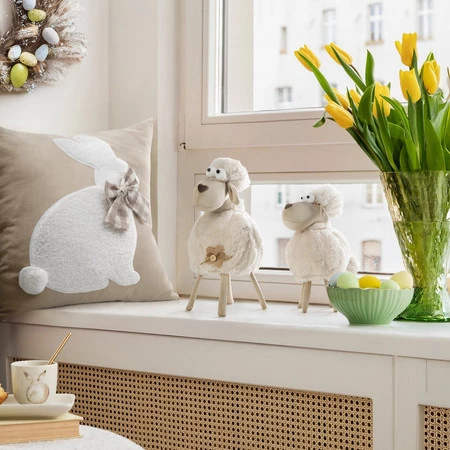 Ozdoba Wielkanocna, Figurka Owca, kolor kremowy, rozmiar 17 x 32 x 20 cm