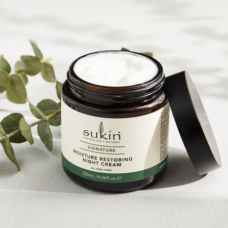 Sukin, SIGNATURE, Odbudowujący krem nawilżający do twarzy na noc, 120 ml
