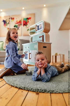 Janod Dwustronna drewniana kuchnia z pralką 2w1, z dźwiękiem, światłem LED i 8 akcesoriami