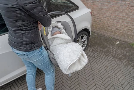 Lodger Wodoodporny wielofunkcyjny otulacz śpiworek z polarowym wnętrzem szary Taslon Drizzle