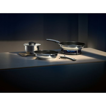 WMF-Korpus patelni z powłoką 24cm, Click andServe