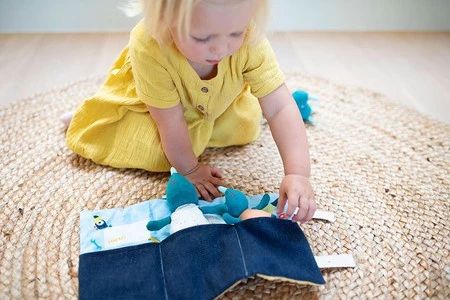 Lilliputiens Mini - przytulanki rodzina nosorożców z rozkładaną matą Nosorożec Marius 2 lata+