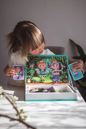 Janod Magnetyczna układanka Świat baśni Magnetibook 3-8 lat