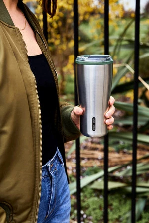 Black+Blum Kubek termiczny stalowy 0,6l.oliwka New version