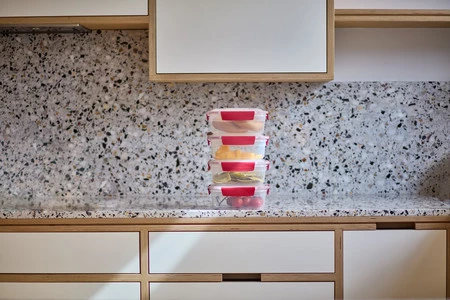 JJ-Zestaw 4 pojemników 1,1l prostokątnych NestLock