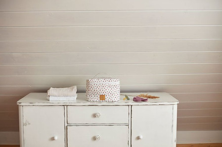 Lassig Casual Label Kuferek podróżny na akcesoria Flowers white