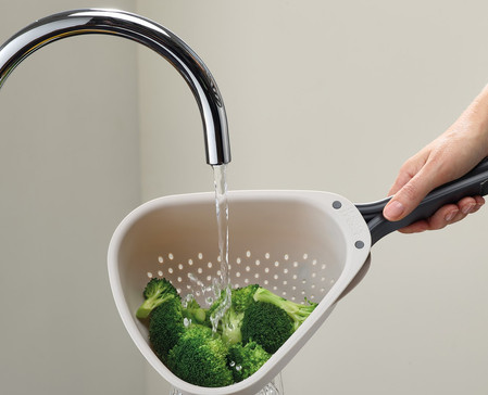 Joseph Joseph Durszlak ze składanym uchwytem Droplet