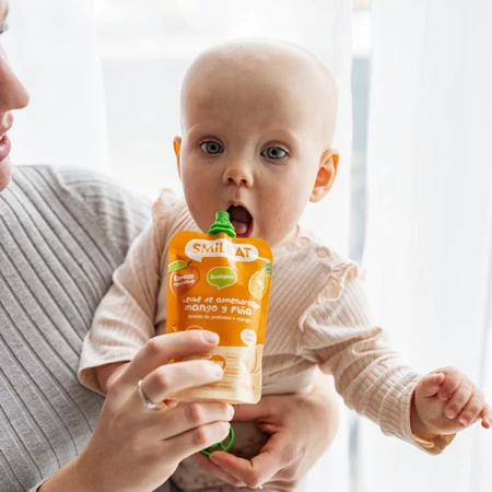 Smileat, BIO Mus z migdałami, mango i ananasem 9m+, 100g