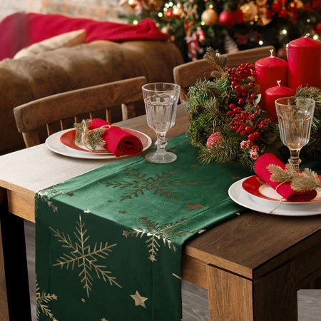 Bieżnik świąteczny w gwiazdki, rozm.: 40 x140 cm, kolor zielony