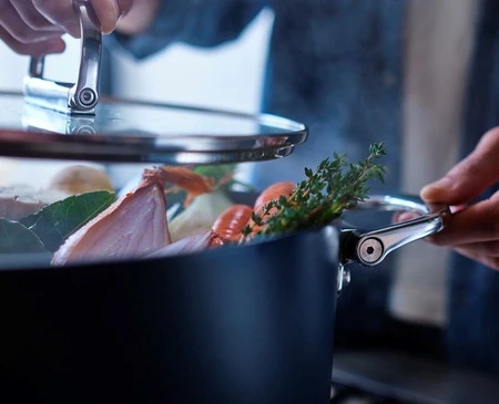 JJ-Garnek wysoki 25cm ze skł. uchwytami+pokr.Space