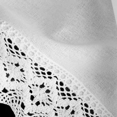 FIRANA GOTOWA CLARIE NA TAŚMIE 150 X 30 CM BIAŁY