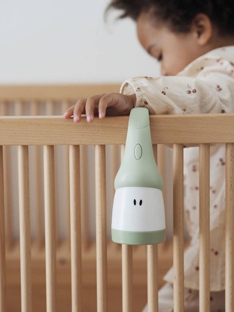 Beaba Lampka nocna LED przenośna z latarką Pixie 90h świecenia Sage green