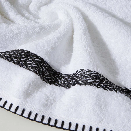 Ręcznik Viera (01), 70 x 140 cm, Biały