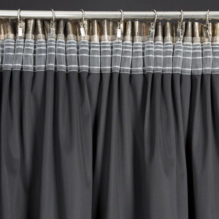 ZASŁONA GOTOWA EMILA NA TAŚMIE 140 X 270 CM CZARNY